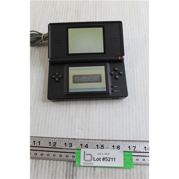 Black Nintendo DS Lite - Turns On, Charger Not Included