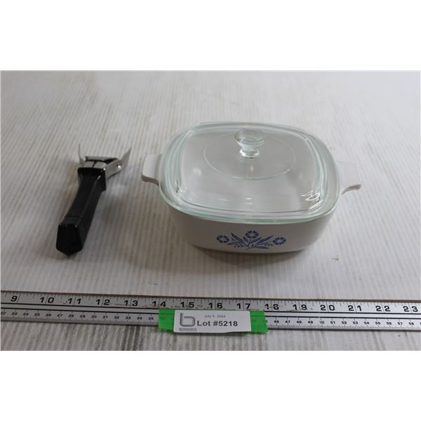 Corningware Blue Cornflower 4-Cup Casserole Dish with Lid, Corningware Handle