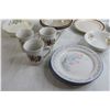 Image 4 : (15) Dinnerware Pieces - Mugs, Plates, Bowls, Some Chips