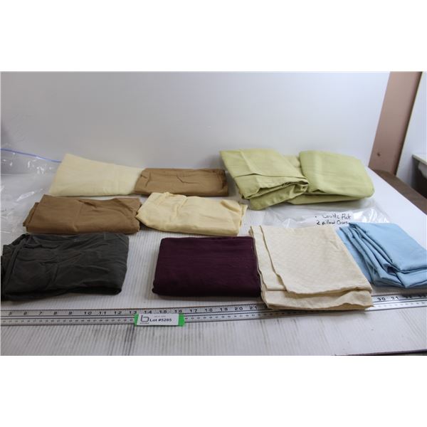 (8) Pillowcases, Double Flat Sheet with (2) Matching Pillowcases