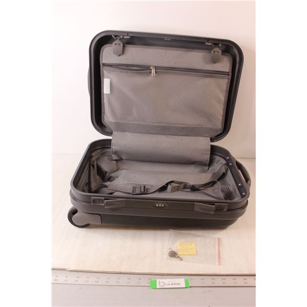 Samsonite Suitcase with Combination Lock & 1 Key