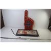 Image 1 : Plastic Maple Leafs Hockey Stick - Go Habs Go Sponge #1 Finger - Canada Hockey Clock w/Jerseys & Dat