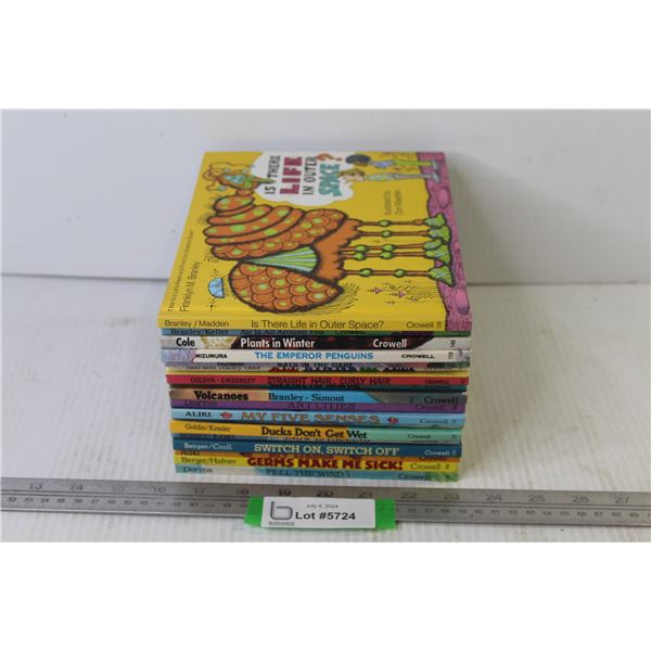 (18) Children's Story Books - Crowler