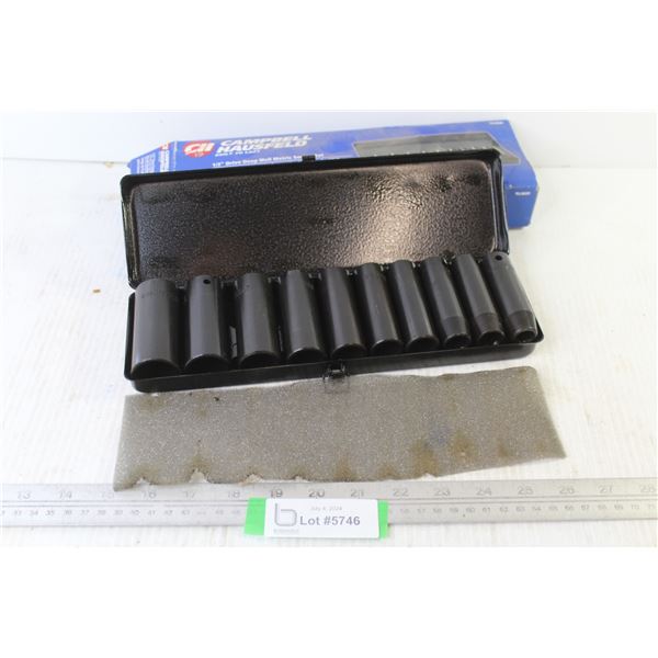 Campbell Hausfield - 1/2" Drive Deep Well Metric Socket Set in Case
