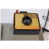 Image 2 : Vintage Polaroid Camera (untested), Vivitar Camera (as is)