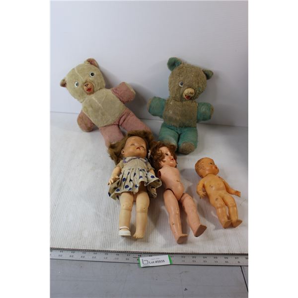 (2) Vintage Teddy Bears, (3) Vintage Dolls