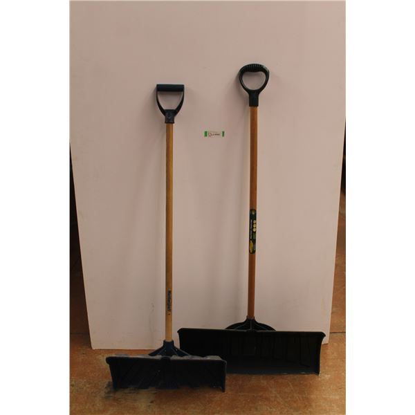 *(2) Plastic Shovels