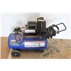 Image 4 : *Campbell Hausfield Standard Dutt 5HP 13Gal Air Compressor - Works
