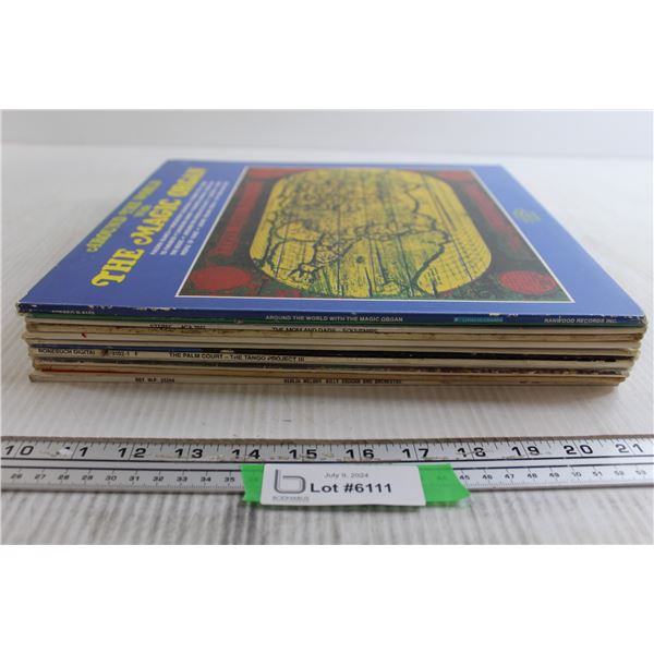 (12) Records - Magic Organ, The Mom and Dads