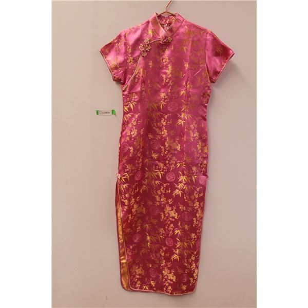 *New Asian Dress - Size M/9