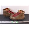Image 1 : Pair of Used Summit Leather Hiking Boots With Vibram Rubber Sole Size 10 1/2
