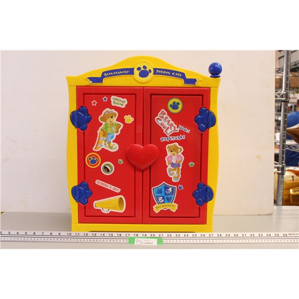 Beararmoire Fashion Case Plastic Play Clothes Storage - 22" Tall x 17 1/2 Wide