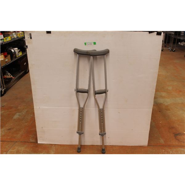 Pair of Aluminum Adjustable Crutches