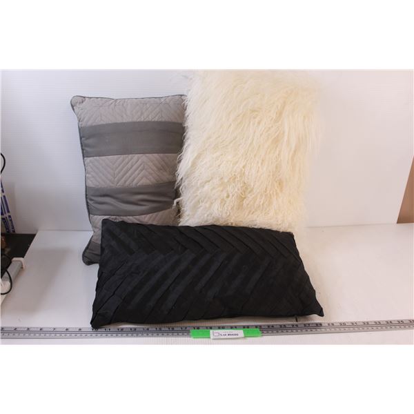 (3) Throw Pillows