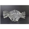 Image 5 : Glass Chip Bowl - Large Wave Design Bowl - Divided Glass Dish