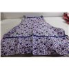 Image 2 : (4) New Aprons