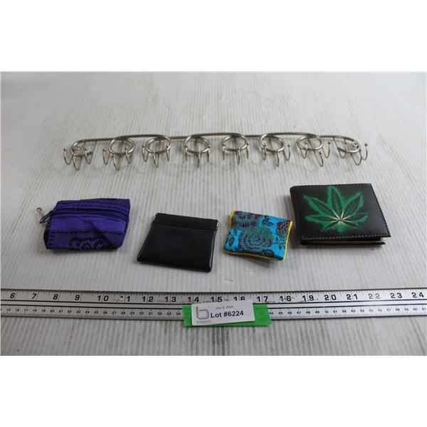 (4) Wallets, Hanger