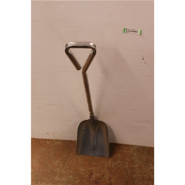 *Survival Detachable Shovel