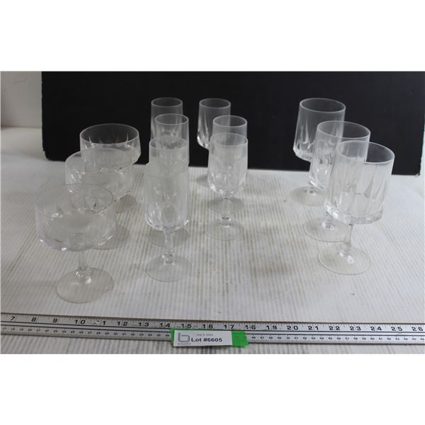 (13) Crystal Glasses - needs cleaning