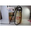 Image 1 : Thompson's Deck & Fence Sprayer (untested)
