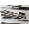 Image 5 : Wire Brush - Files - Circuit Tester - Misc. Items