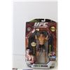 Image 2 : UFC Lyoto Machida Figurine w/(3) UFC Collector Cards Sleeves
