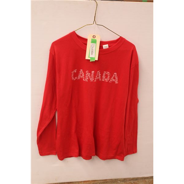 Canada T-Shirt (Size Large) - New