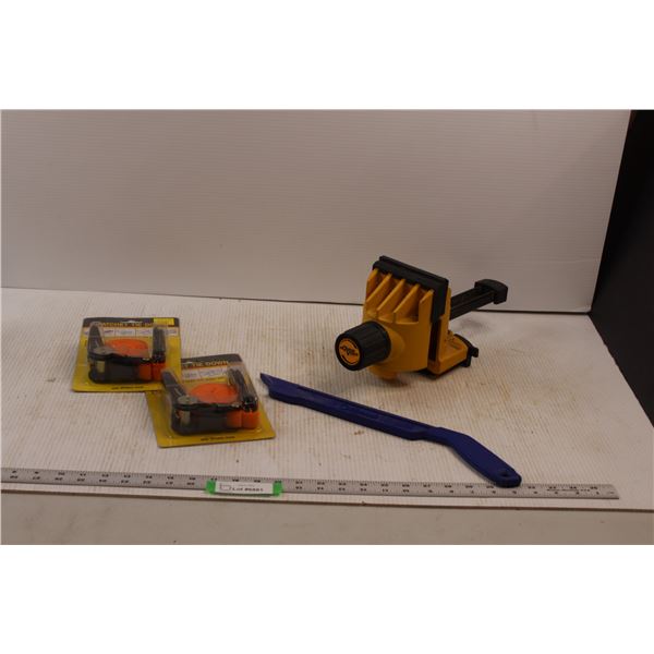 (2) Ratchet Straps, Kobalt Table Saw Material Pusher & Quick Vise Portable Composite Vise