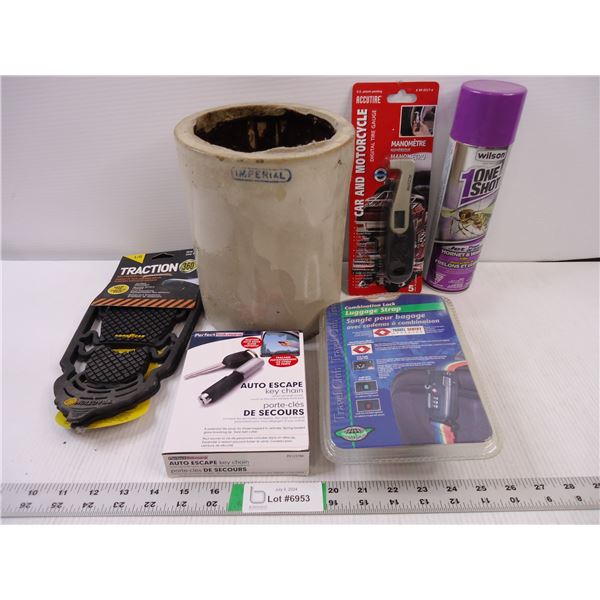 Pair of Large Traction Grips, Luggage Strap, Auto Escape Key Chain, Imperial Crock(cracked),Tire Gau