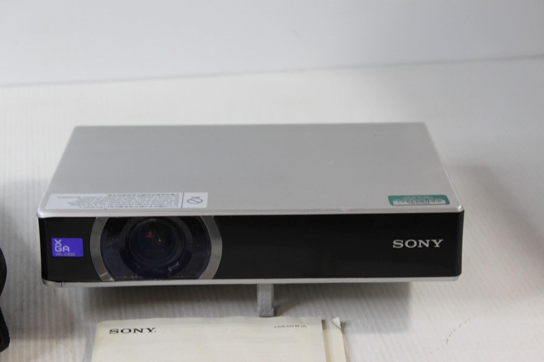 Sony Data Projector - Untested - Bodnarus Auctioneering