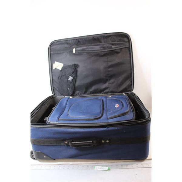 Set of 2 American Tourister Suitcases