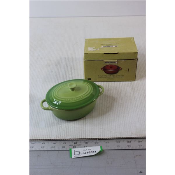 Petite Oval Casserole Dish