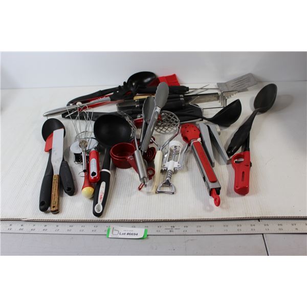 Assorted Kitchen Utensils
