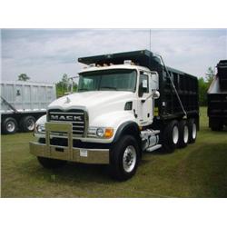 2005 MACK CV713 GRANITE TRI-AXLE DUMP