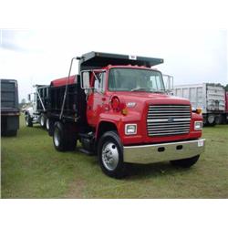 1992 FORD L8000 S/A DUMP