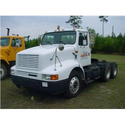 1993 INTERNATIONAL 8200 T/A TRUCK TRACTOR