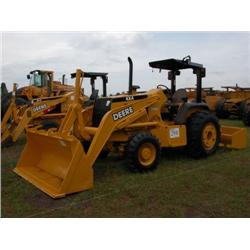 JOHN DEERE 210LE 4X4 LANDSCAPE TRACTOR