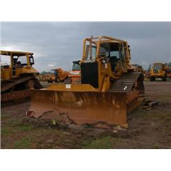 CAT D6M LGP CRAWLER TRACTOR