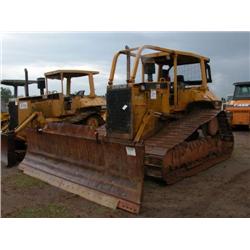 CAT D6M LGP CRAWLER TRACTOR