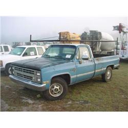 1987 CHEVROLET SCOTTSDALE 20 PICKUP