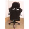 Image 5 : *Clutch Wheeled Gaming Chair - Some Wear
