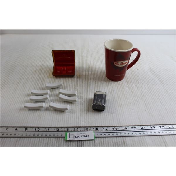 Pewter Thimble, (7) Ceramic Chopstick Rests, Misc.