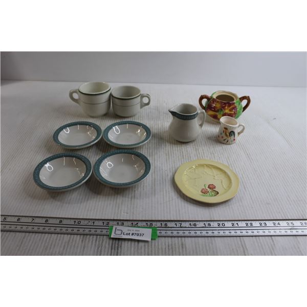 Rooster Measuring Cup, Carltonware Tea Plate, Assorted Kitchenware