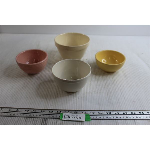 (4) Small Bowls - McCoy, Laburnum