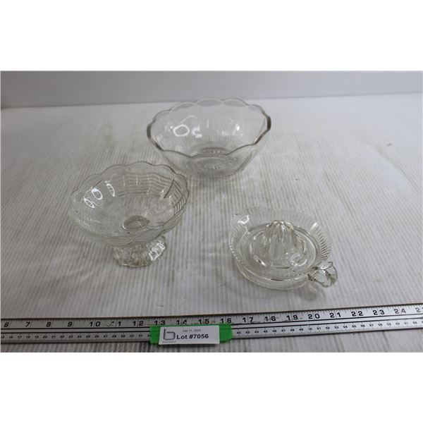 (2) Scalloped Glass Bowls - Chip, Glass Juicer