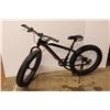 Image 1 : *Matte Black Fat Tire Bike