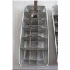 Image 2 : (2) Vintage Ice Cube Trays