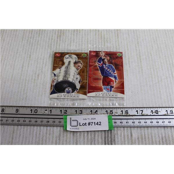 (2) Post Upper Deck Wayne Gretzky Inserts