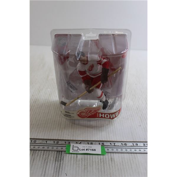 NHL Legends Gordie Howe Figurine