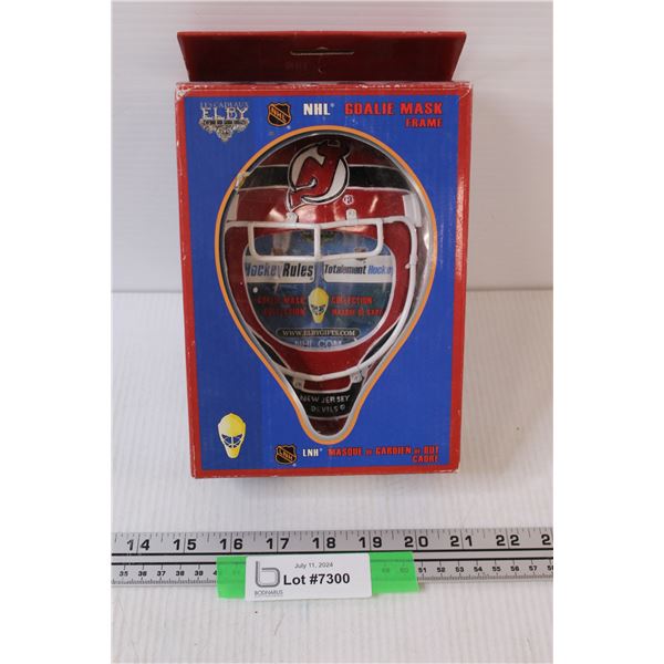 NHL Goalie Mask Frame - NIB